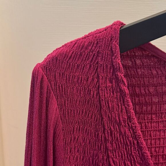 Torrid Fuchsia Smocked V-Neck Blouse Size 3 - Picture 8 of 10